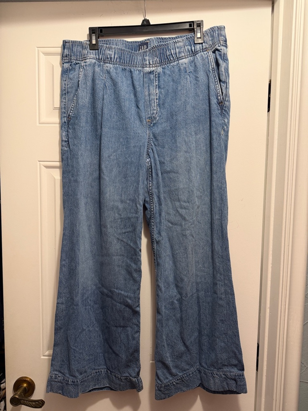 GAP Light Blue Wide-Leg Women’s Jeans Size Large NWOT